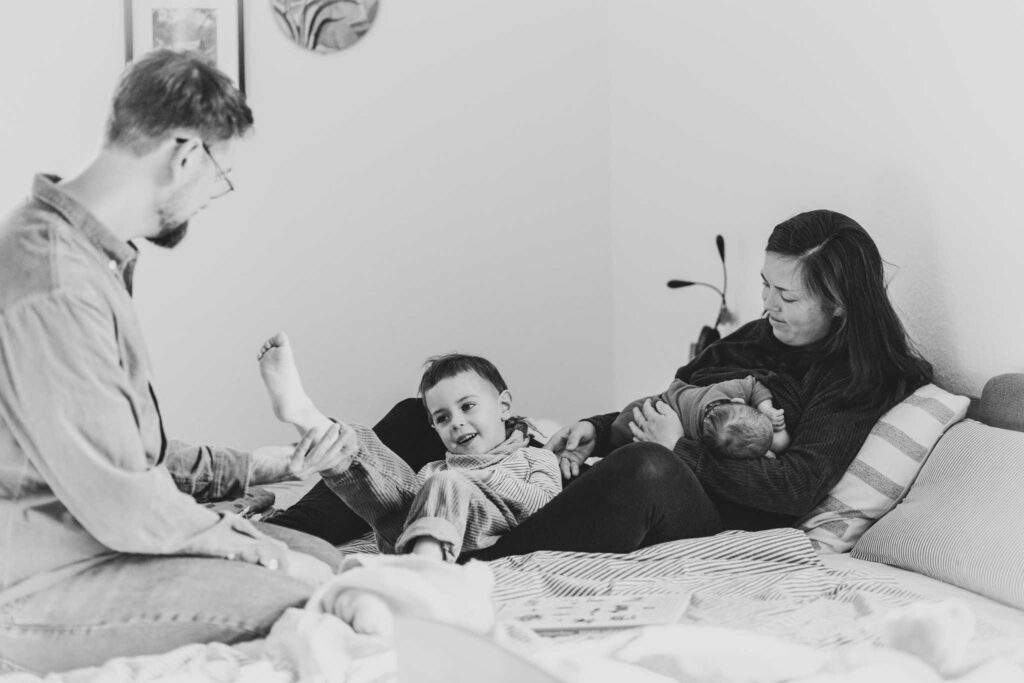 Wochenbett Fotoreportage © Jana Wiescholek - Geburtsfotografie Bremen 2023